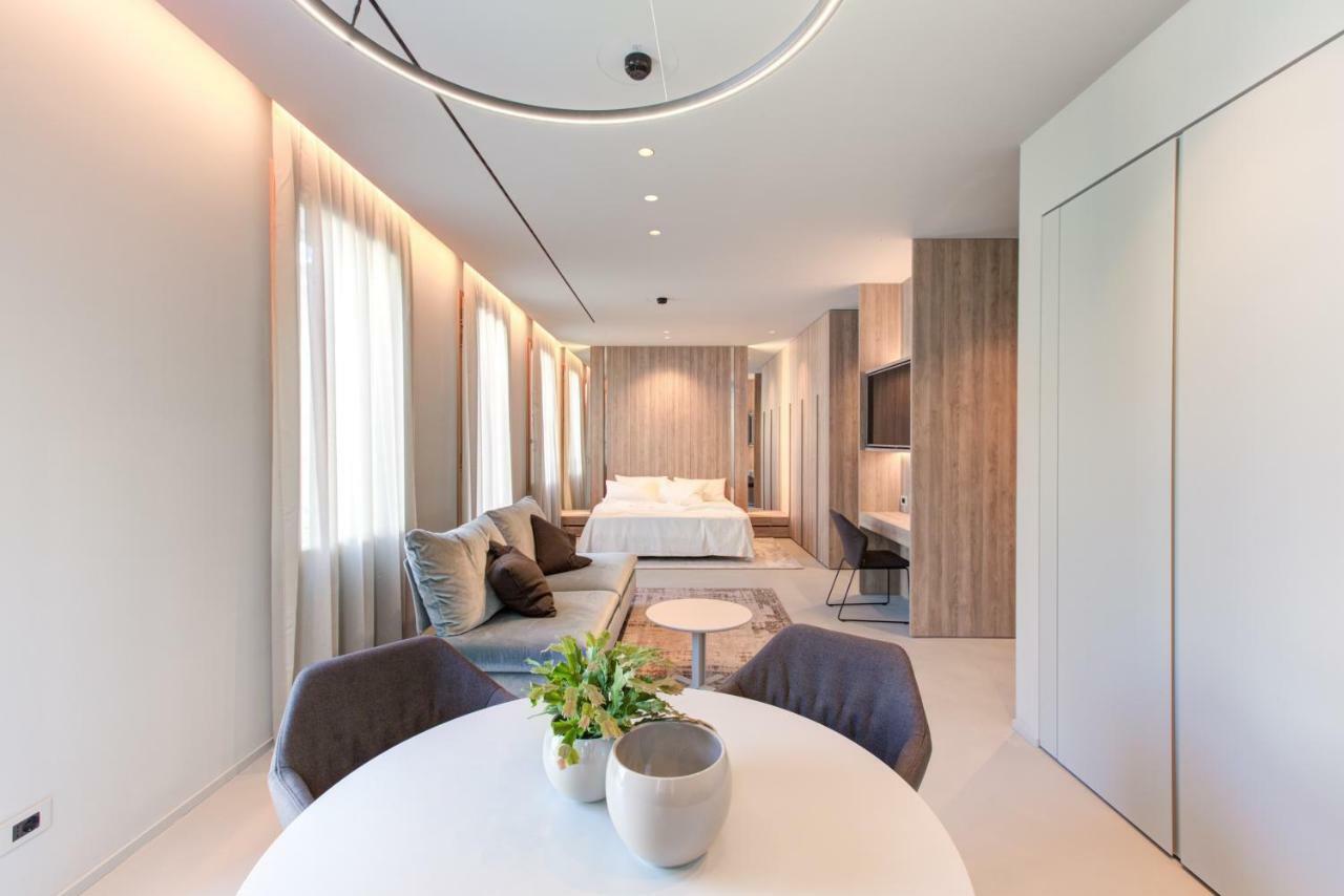 Apart-hotel Italia *